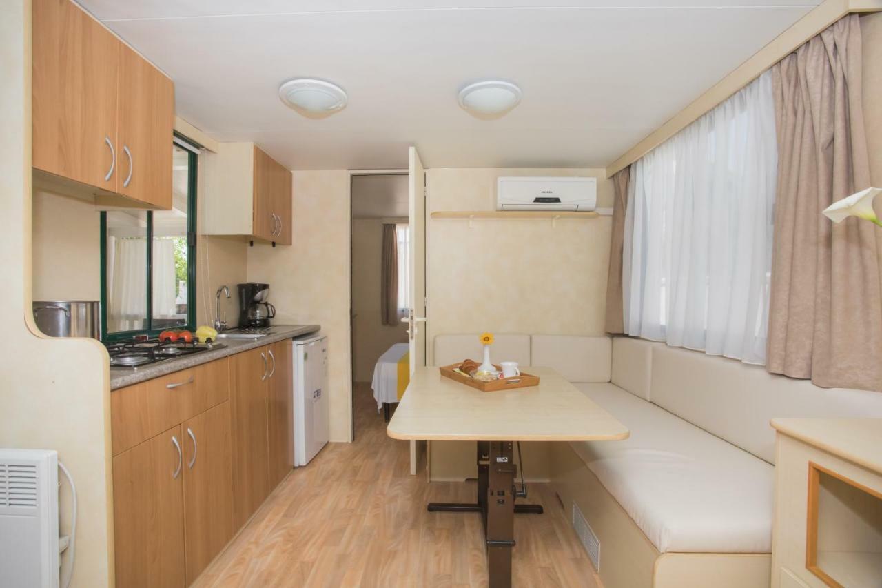 Sunce Mobile Homes & Apartments Grebaštica Buitenkant foto