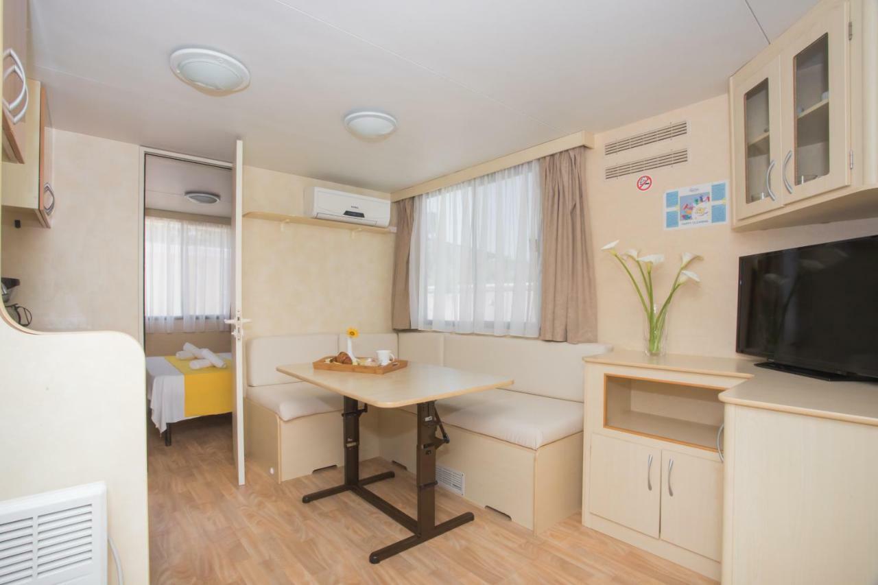 Sunce Mobile Homes & Apartments Grebaštica Buitenkant foto